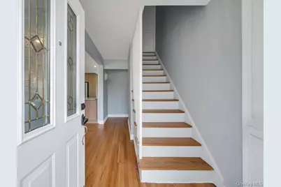 50 Sudbury Lane, Westbury, NY 11590 - Photo 6