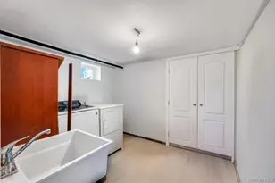 50 Sudbury Ln, Westbury, NY 11590 - Photo 32