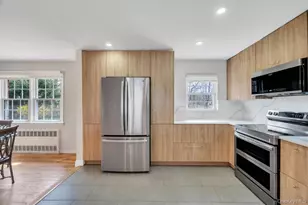 50 Sudbury Ln, Westbury, NY 11590 - Photo 16