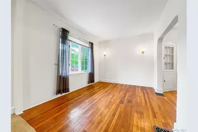 1311 Henry Avenue, Mamaroneck, NY 10543 - Photo 4