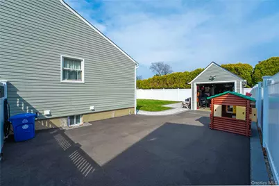 2381 Yorktown Street, Oceanside, NY 11572 - Photo 40