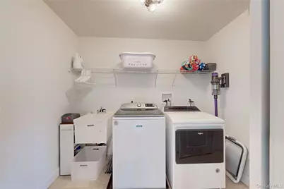 77 Kensington Lane, Poughkeepsie, NY 12603 - Photo 40