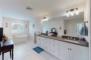 77 Kensington Ln, Poughkeepsie, NY 12603 - Photo 34