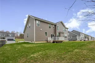 77 Kensington Ln, Poughkeepsie, NY 12603 - Photo 8