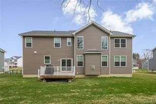 77 Kensington Ln, Poughkeepsie, NY 12603 - Photo 6