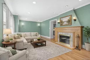 103 Petersville Rd, New Rochelle, NY 10801 - Photo 2