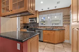 103 Petersville Rd, New Rochelle, NY 10801 - Photo 6