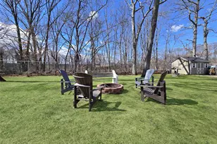 180 Carroll Ave, Ronkonkoma, NY 11779 - Photo 24