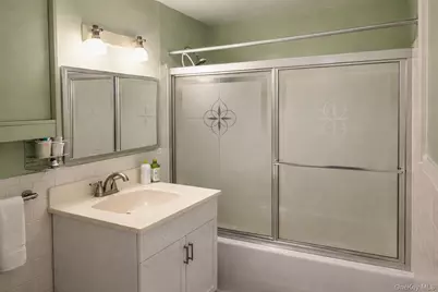 8616 60th Avenue #5P, Elmhurst, NY 11373 - Photo 8