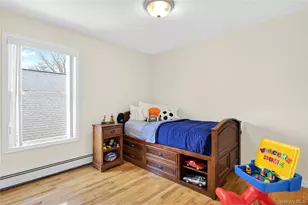 1019 Whittier Ave, New Hyde Park, NY 11040 - Photo 18