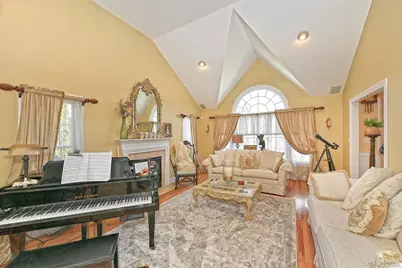 4 Rolling Wood Court, Hauppauge, NY 11788 - Photo 6