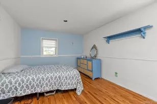3780 Greentree Dr, Oceanside, NY 11572 - Photo 18