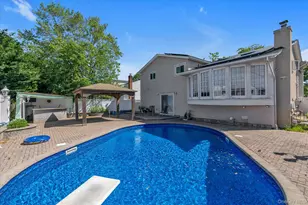 3780 Greentree Dr, Oceanside, NY 11572 - Photo 28