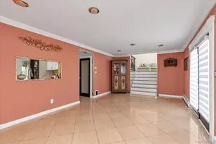 3780 Greentree Dr, Oceanside, NY 11572 - Photo 12