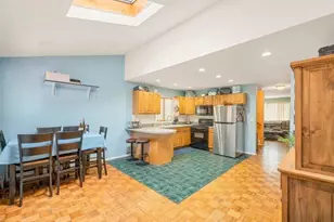 3229 Glennon Pl, Bronx, NY 10465 - Photo 4