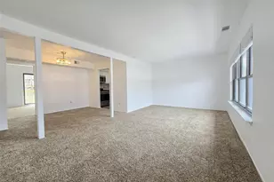 86 Bailey Ct, Middle Island, NY 11953 - Photo 2