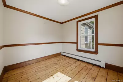 302 E Broadway, Port Jefferson, NY 11777 - Photo 16