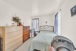 290 Lowndes Ave, Huntington Station, NY 11746 - Photo 8