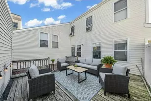 290 Lowndes Ave, Huntington Station, NY 11746 - Photo 18