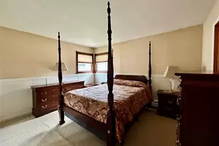 136B Hampton Ave, Mastic, NY 11950 - Photo 6