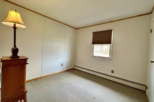 136B Hampton Ave, Mastic, NY 11950 - Photo 4