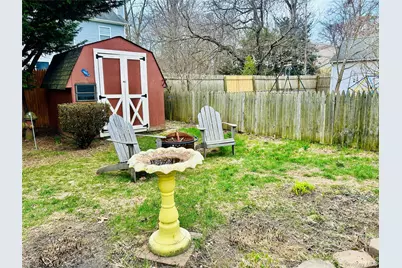 136 B Hampton Avenue, Mastic, NY 11950 - Photo 16