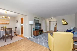 124 S Park Ave, Rockville Centre, NY 11570 - Photo 8