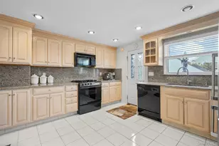 31 Elmwood Ave, West Harrison, NY 10604 - Photo 4