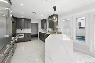 88 Mark Ln, Atlantic Beach, NY 11509 - Photo 6