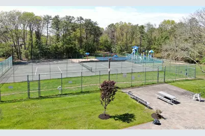 88 Drexelgate Court, Middle Island, NY 11953 - Photo 24