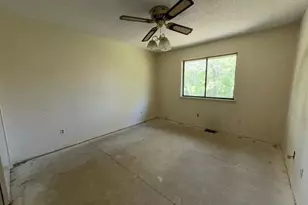88 Drexelgate Ct, Middle Island, NY 11953 - Photo 18