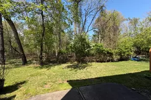 88 Drexelgate Ct, Middle Island, NY 11953 - Photo 6