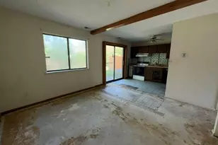 88 Drexelgate Ct, Middle Island, NY 11953 - Photo 10