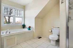 297 W Post Rd, White Plains, NY 10606 - Photo 18