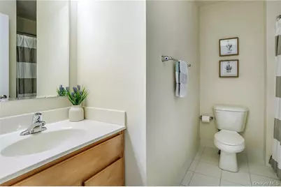 297 W Post Road, White Plains, NY 10606 - Photo 22