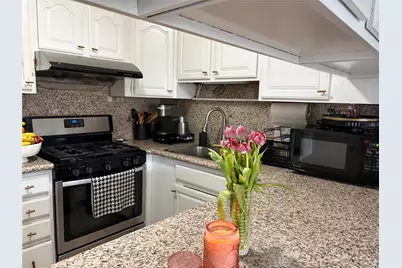 11463 Dalian Court, College Point, NY 11356 - Photo 32