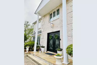 117 Plainview Road, Woodbury, NY 11797 - Photo 4