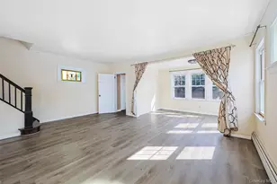 96 Colonial Rd, Floral Park, NY 11001 - Photo 4