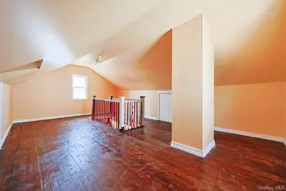 96 Colonial Road, Floral Park, NY 11001 - Photo 20