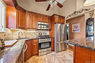 35 W 13th St, Deer Park, NY 11729 - Photo 8