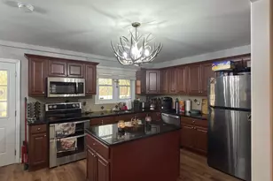 71 Crescent St, Yaphank, NY 11980 - Photo 6