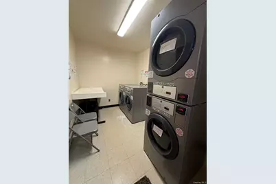 7626 47th Avenue #2E, Elmhurst, NY 11373 - Photo 8