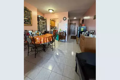 7626 47th Avenue #2E, Elmhurst, NY 11373 - Photo 4