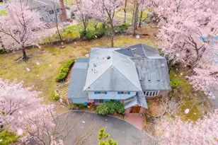 71 Horace Harding Blvd, Great Neck, NY 11020 - Photo 12