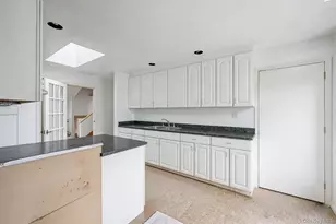 71 Horace Harding Blvd, Great Neck, NY 11020 - Photo 8