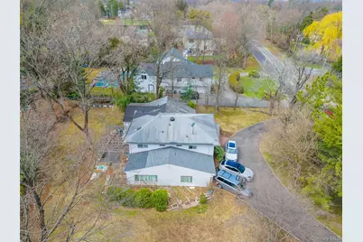 71 Horace Harding Boulevard, Great Neck, NY 11020 - Photo 16