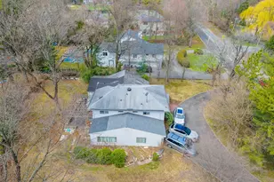 71 Horace Harding Blvd, Great Neck, NY 11020 - Photo 16