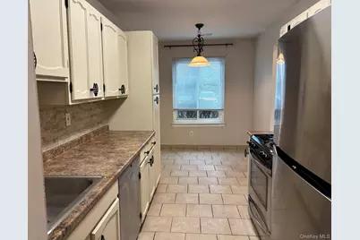 92 Lake Ridge Cove, Mohegan Lake, NY 10547 - Photo 6