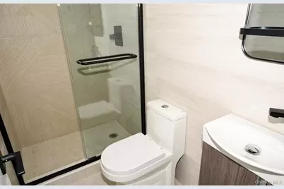 315 1M W Broadway #1M, Long Beach, NY 11561 - Photo 16