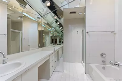 30 Yale Drive, Manhasset, NY 11030 - Photo 36